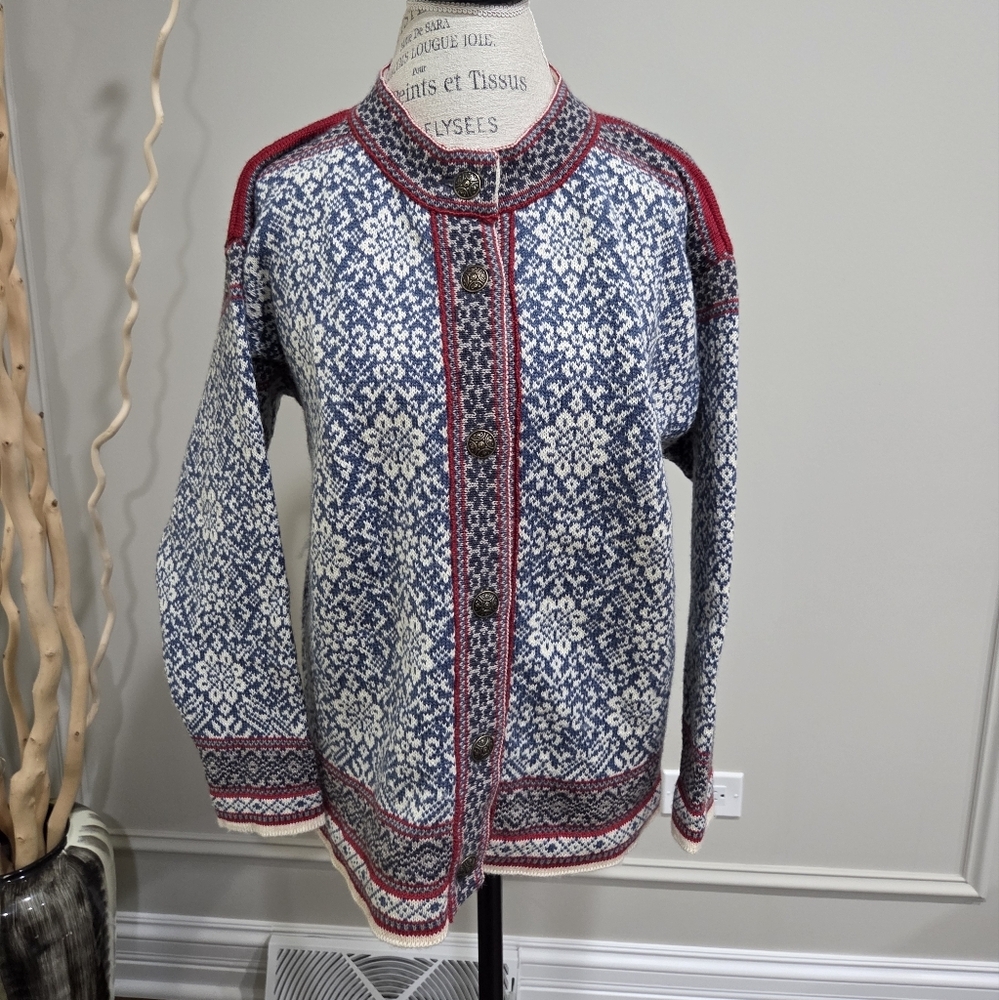 VTG Norwear Women"s Cardigan with Metallic Buttons Sz.S Wool